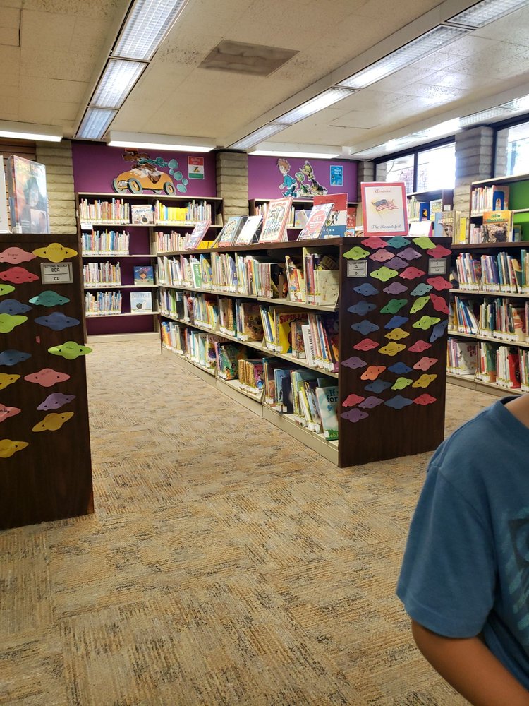VELMA TEAGUE LIBRARY 7010 N 58th Ave, Glendale, Arizona Libraries