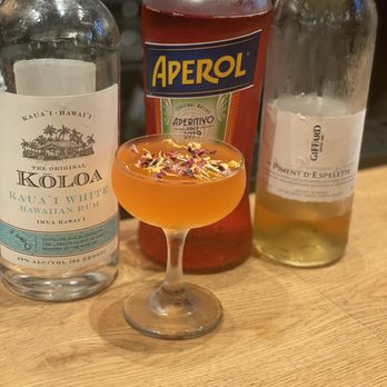 Shanghai Bar - Concubine cocktail - Whiskey Bars Near Me - Honolulu, Hawaii
