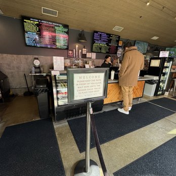 Jeffry's Wine Country BBQ - Stand in line and wait to be called to order - Wine Bars Near Me - Paso Robles, California Jeffry's Wine Country BBQ - Stand in line and wait to be called to order - Wine Bars Near Me - Paso Robles, California