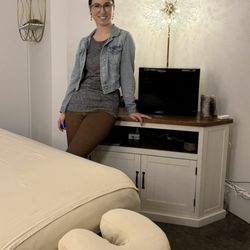 Massage & Healing By Elaine