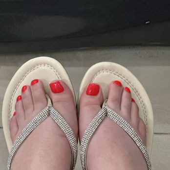 Polished Nails - Pedicure  did the polished deluxe with gel - Nail Salons Near Me - Pico Rivera, California