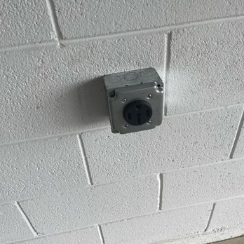 Max Electrical Solutions - Electricians Near Me - Orlando, Florida