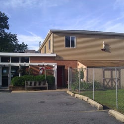Carney Animal Hospital - Carney Entrance that I grabbed from their Facebook page.
