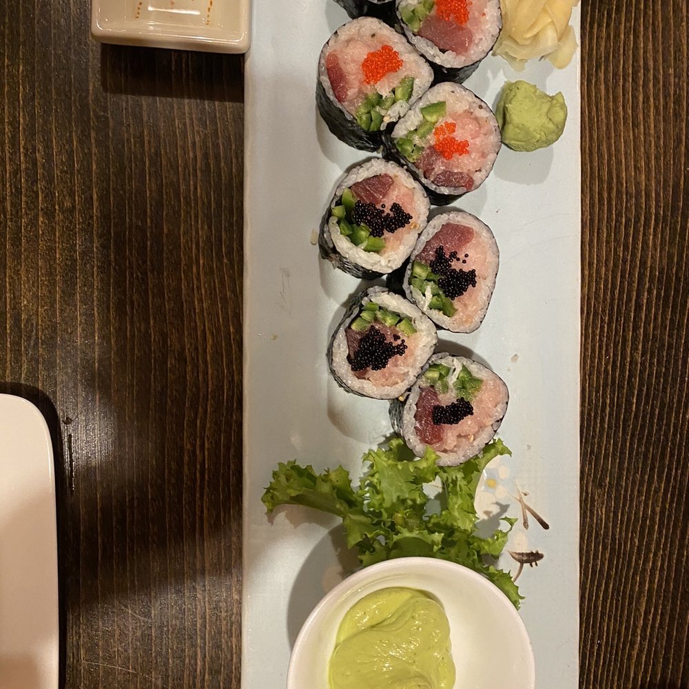 Misimi - Baja Roll (substituted seaweed for soy paper and had guac on the side due to allergies) - Sushi Bars Near Me - Shelton, Connecticut Misimi - Baja Roll (substituted seaweed for soy paper and had guac on the side due to allergies) - Sushi Bars Near Me - Shelton, Connecticut