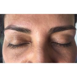 Devilash - Brow shaping, no make up no filter . Just a perfect natural brows waxing .