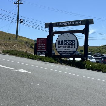 Fishetarian Fish Market - Side outside - Seafood Near Me - Bodega Bay, California