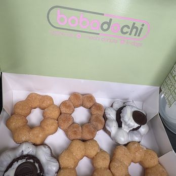 Bobadochi - Original Glaze Mochi Donut Cinnamon Sugar Mochi Donut - Bubble Tea Near Me - Beaverton, Oregon