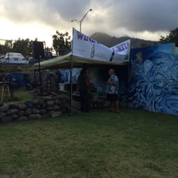 Beer Garden At Wailuku First Friday - Wine!