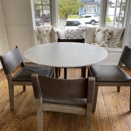 Marble table and chairs arrived at my house in perfect condition