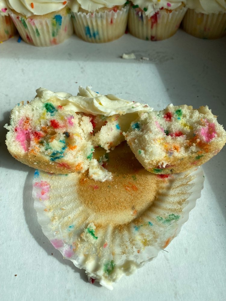 CYPI’S CAKE BOX 33 Photos 520 W McNeese St, Lake Charles, Louisiana