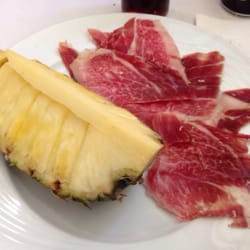 Bar Catalunya Mesón del pernil - Piña con jamón ibérico
