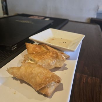 Pom & Olive - Cheese bread dipped in honey - Mediterranean Near Me - Costa Mesa, California Pom & Olive - Cheese bread dipped in honey - Mediterranean Near Me - Costa Mesa, California