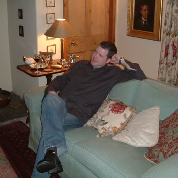 Salford Farm House - Bed & Breakfast Near Me