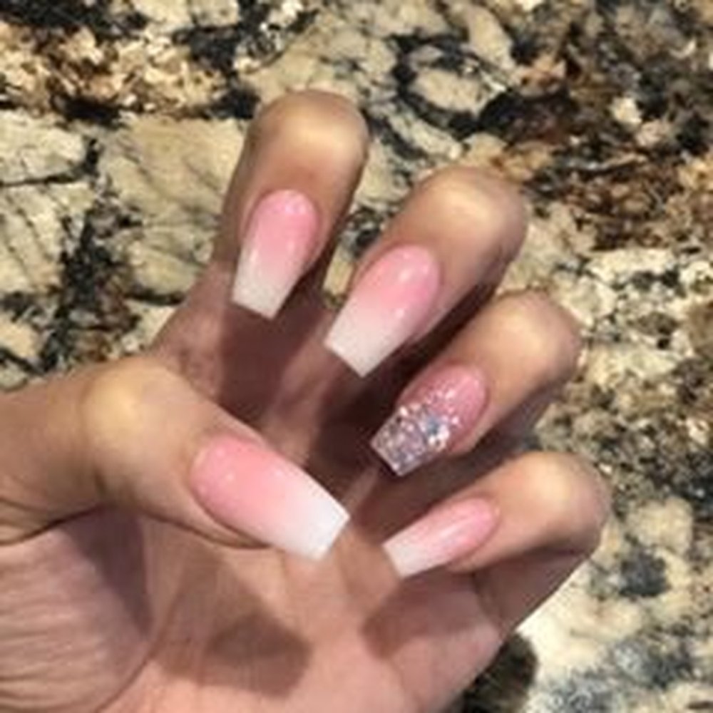 City Nails - Nail Salons Near Me - Searcy, Arkansas