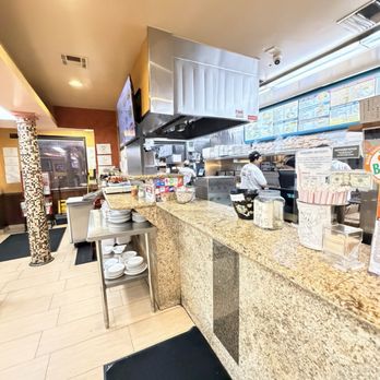 Harry's Cafe - Counter / pay area - American Near Me - Stanton, California