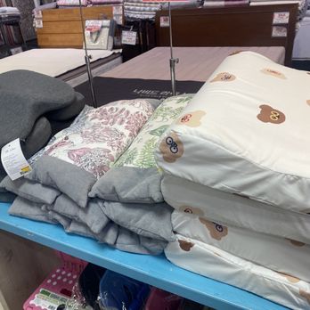 Woori Mart - Cushions and pillows - Department Stores Near Me - Honolulu, Hawaii Woori Mart - Cushions and pillows - Department Stores Near Me - Honolulu, Hawaii