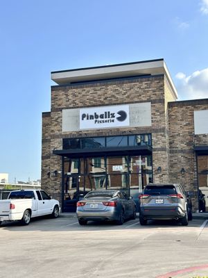 Pinball Pizzeria by null