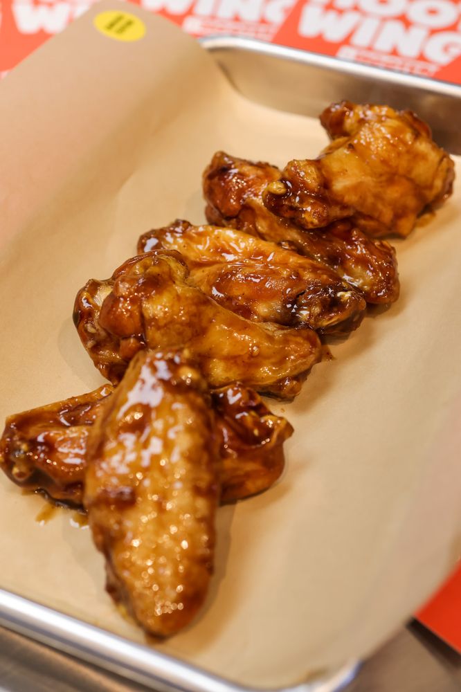 HOOTS WINGS BY HOOTERS Open for Business 64 Photos & 31 Reviews