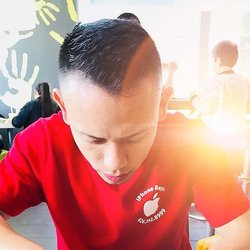 Phone Injury - David! iphone repair technician