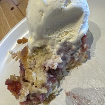 True Food Kitchen - Half of a strawberry crumble - New American Near Me - Oakbrook, Illinois