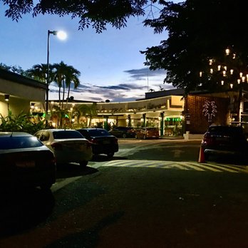 Oasis Hotel - Front of hotel during the evening - Hotels Near Me - Angeles City, PAM