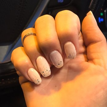 5 star nails - Bad shaped nails. Uneven. Rough edges. Bad filing to no filing of nails which is so needed! - Nail Salons Near Me - Menifee, California