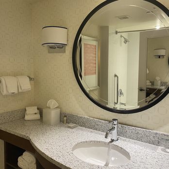 Renaissance Boston Seaport District - Hotels Near Me - Boston, Massachusetts