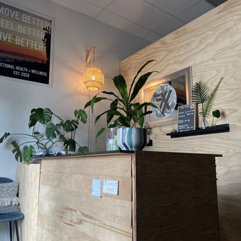 Functional Health + Wellness - Front desk - Massage Therapy Near Me - Camarillo, California