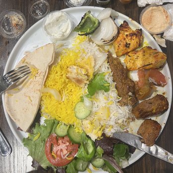 Rosemary Grill DTLA - Getting stuck into a surprisingly good fast food joint - Mediterranean Near Me - Los Angeles, California
