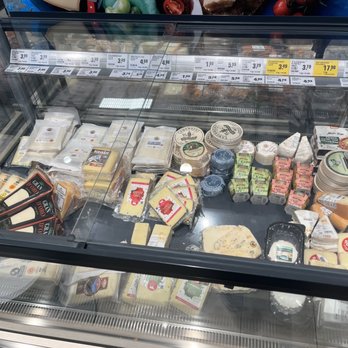 REWE - Grocery Near Me - Feldkirchen, BY