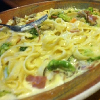 Zeno's Italian Restaurant - Jumbo shrimp Alfredo - Italian Near Me - Lumberton, North Carolina Zeno's Italian Restaurant - Jumbo shrimp Alfredo - Italian Near Me - Lumberton, North Carolina