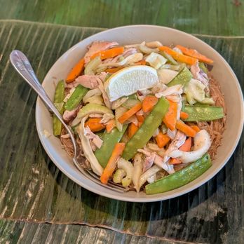 Tito Boy Restaurant - Chicken pancit bihon - Filipino Near Me - Winnipeg, Manitoba Tito Boy Restaurant - Chicken pancit bihon - Filipino Near Me - Winnipeg, Manitoba