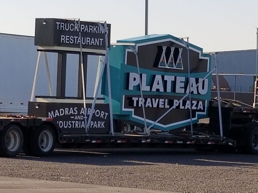 PLATEAU TRAVEL PLAZA Updated September 2024 215 Nw Cherry Ln