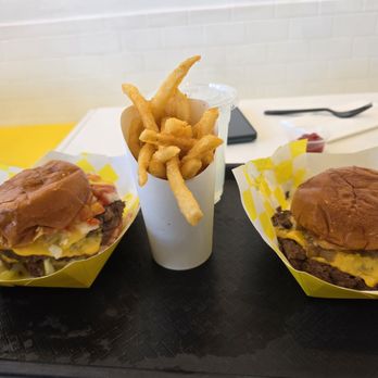 Yeanie's - Diners Near Me - Boston, Massachusetts Yeanie's - Diners Near Me - Boston, Massachusetts