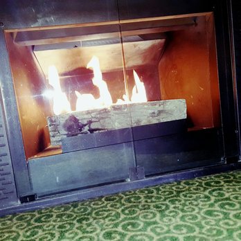 Yosemite View Lodge - Fireplace - Hotels Near Me - Modesto, California