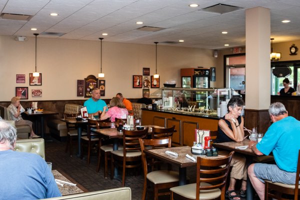 ANTHONY’S FAMILY RESTAURANT - 39 Photos & 64 Reviews - 34931 Vine St ...