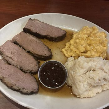 Wood Ranch Northridge - Brisket meal, mac & cheese, mashed potatoes - Barbeque Near Me - Northridge, California Wood Ranch Northridge - Brisket meal, mac & cheese, mashed potatoes - Barbeque Near Me - Northridge, California