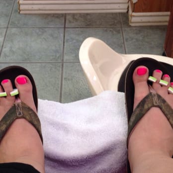 Luu Nails - Nail Salons Near Me - Johnstown, Pennsylvania