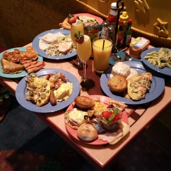 Goofy's Kitchen - American Near Me - Anaheim, California