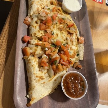 Moab Brewery - Chicken Quesadilla - American Near Me - Moab, Utah