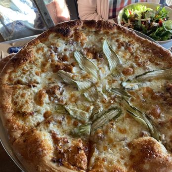 450 North Brewing Company - Dill pickle pizza " where's the dill pickles the menu said was packed on the pizza - Pizza Near Me - Columbus, Indiana