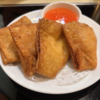 MingHin Cuisine - Crab Rangoon (4) - Seafood Near Me - Chicago, Illinois