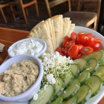 Boundary Bay Brewing - Hummus plate at Boundary Bay - Pubs Near Me - Bellingham, Washington Boundary Bay Brewing - Hummus plate at Boundary Bay - Pubs Near Me - Bellingham, Washington