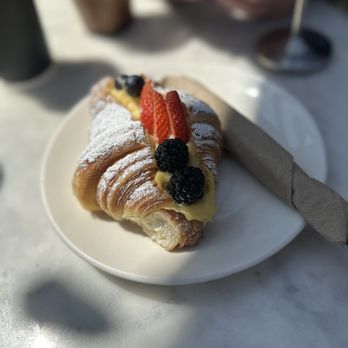 Le Saint Honore - Bakeries Near Me - Dana Point, California
