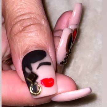 Les Mains Nail Bar - Divas nails - Nail Salons Near Me - Buford, Georgia