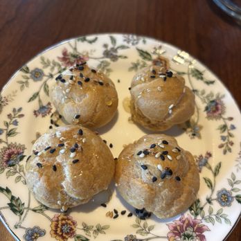 Roya - Appetizer with honey and feta. - Middle Eastern Near Me - Austin, Texas