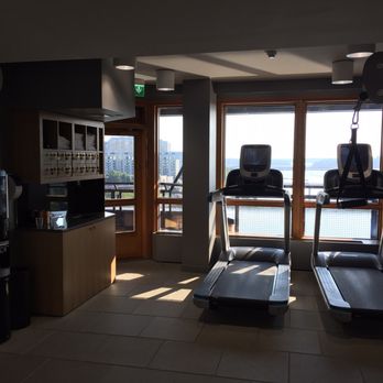 Hilton Helsinki Strand - Another section of the workout facility - Hotels Near Me - Helsinki, 18