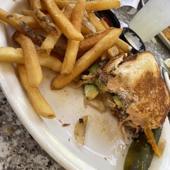 The Original Mels - San Francisco and seasoned fries - Breakfast & Brunch Near Me - Fairfield, California