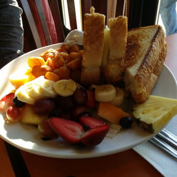 Ben & Florentine - Tuna melt (= - Breakfast & Brunch Near Me - Brossard, Quebec Ben & Florentine - Tuna melt (= - Breakfast & Brunch Near Me - Brossard, Quebec