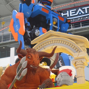 Lego - Lego Imagination Center on the 1st floor of the MoA. - Toy Stores Near Me - Bloomington, Minnesota Lego - Lego Imagination Center on the 1st floor of the MoA. - Toy Stores Near Me - Bloomington, Minnesota